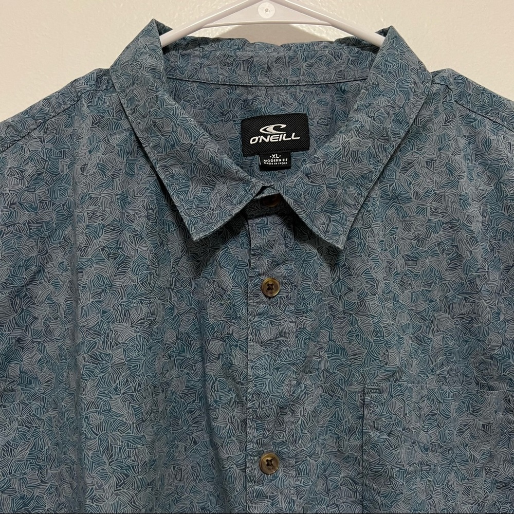 O'Neill Modern Fit Beach Short Sleeve Button Up Shirt - Picture 3 of 11